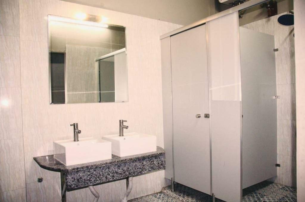 Hanoi Massive Hostel Kültér fotó